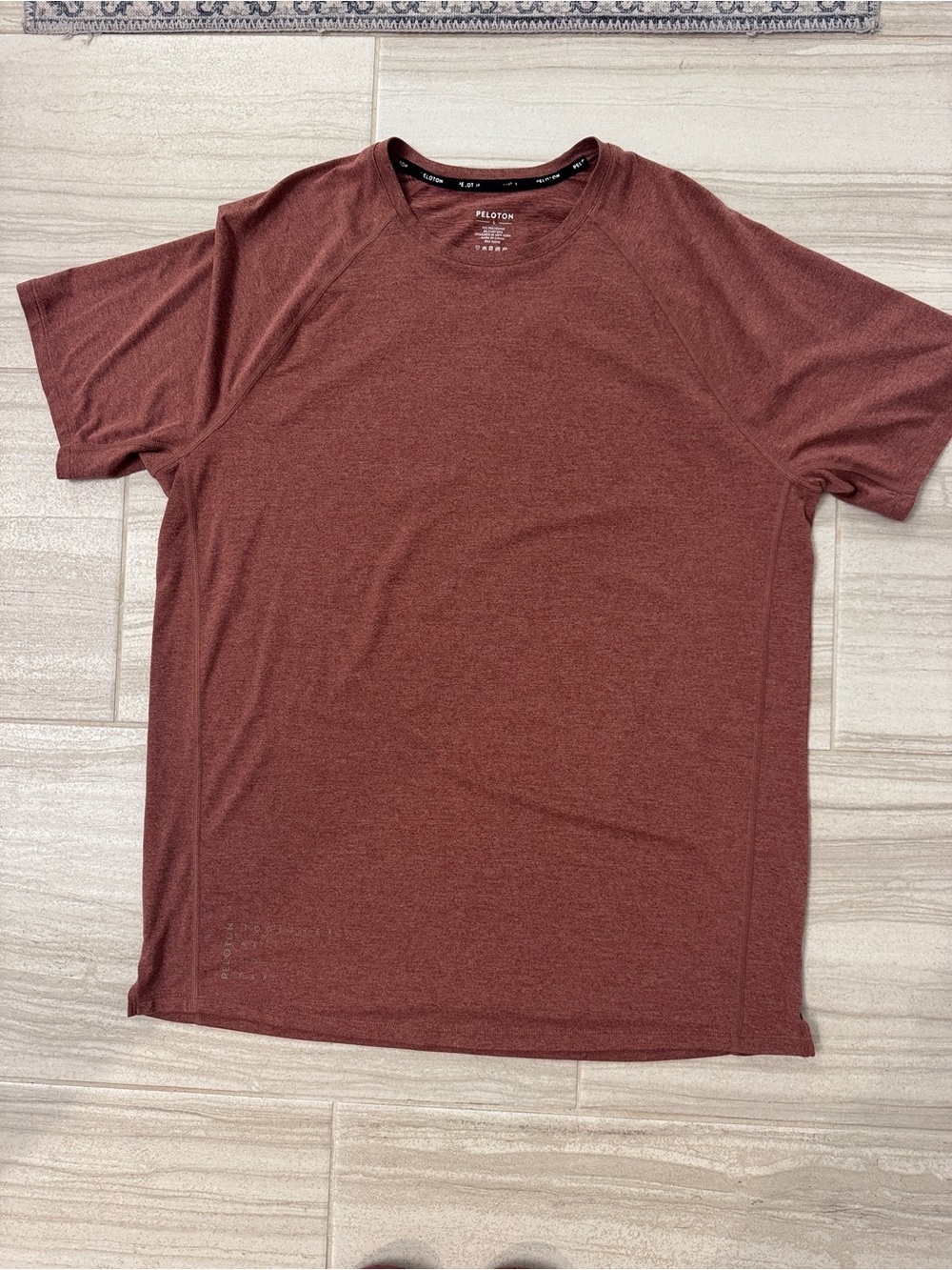 Peloton Men's Short Sleeve Performance Tee - Maroon